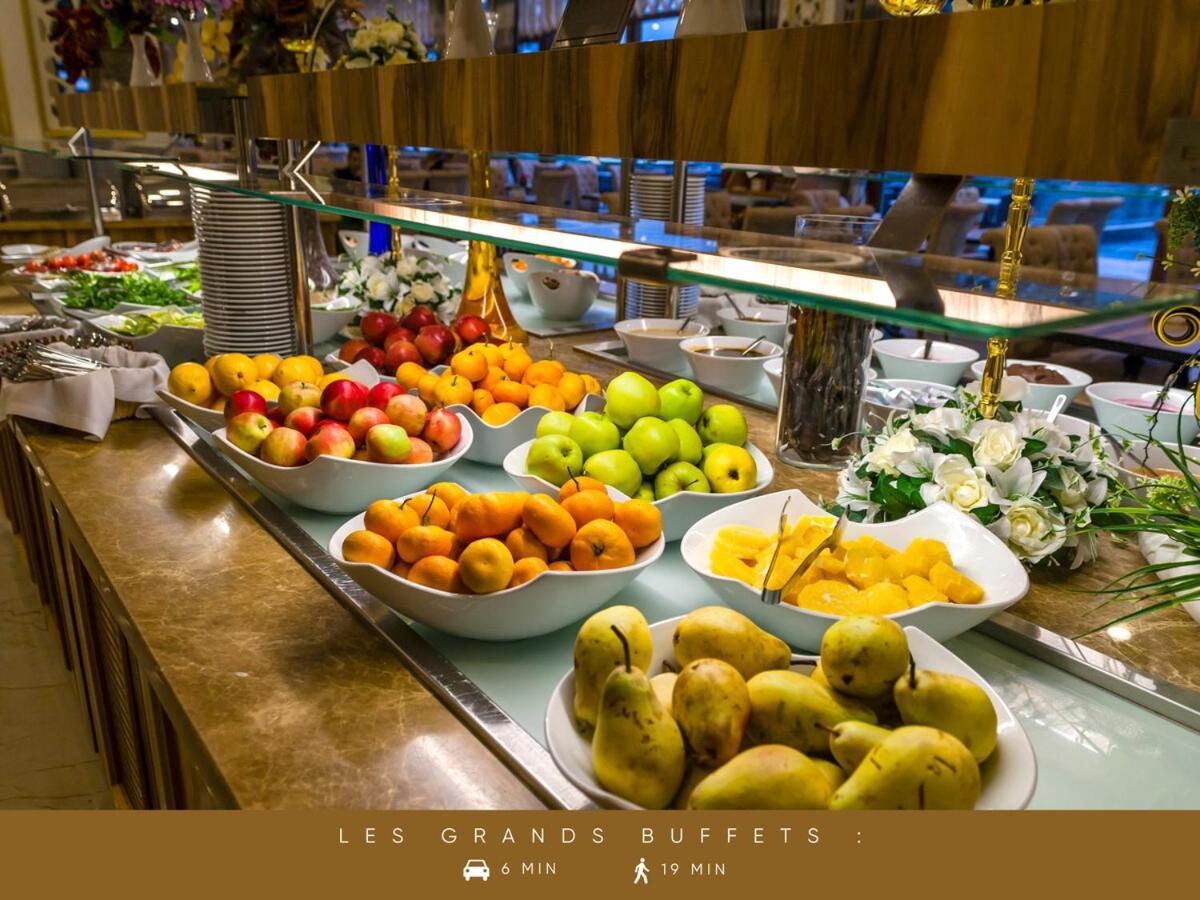 Le Convivial ~ Climatisation ~ Terrasse ~ Halles ナルボンヌ エクステリア 写真